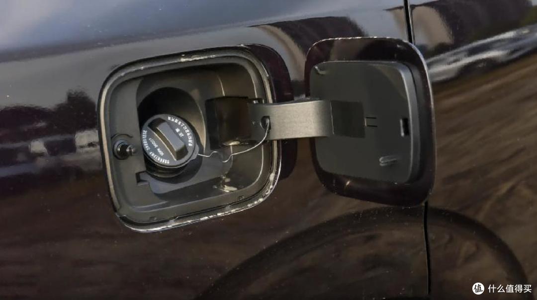 家用插混MPV实力派:星光730 PHEV续航1100km,综合油耗仅1.83L