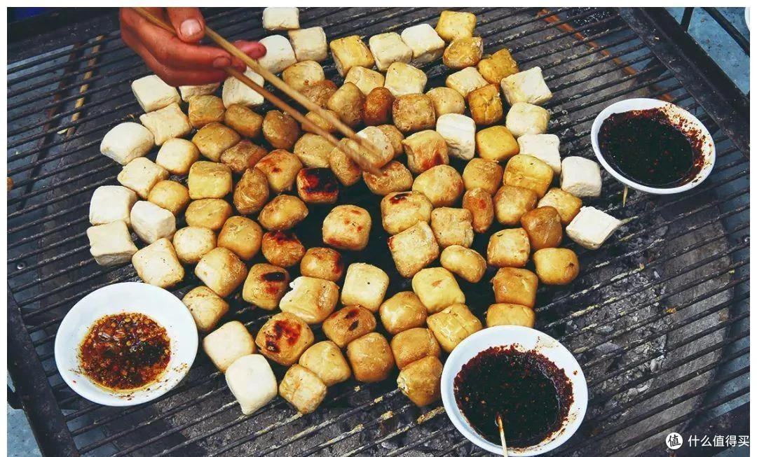 建水烧豆腐:一口穿越六百年的滇南风物诗
