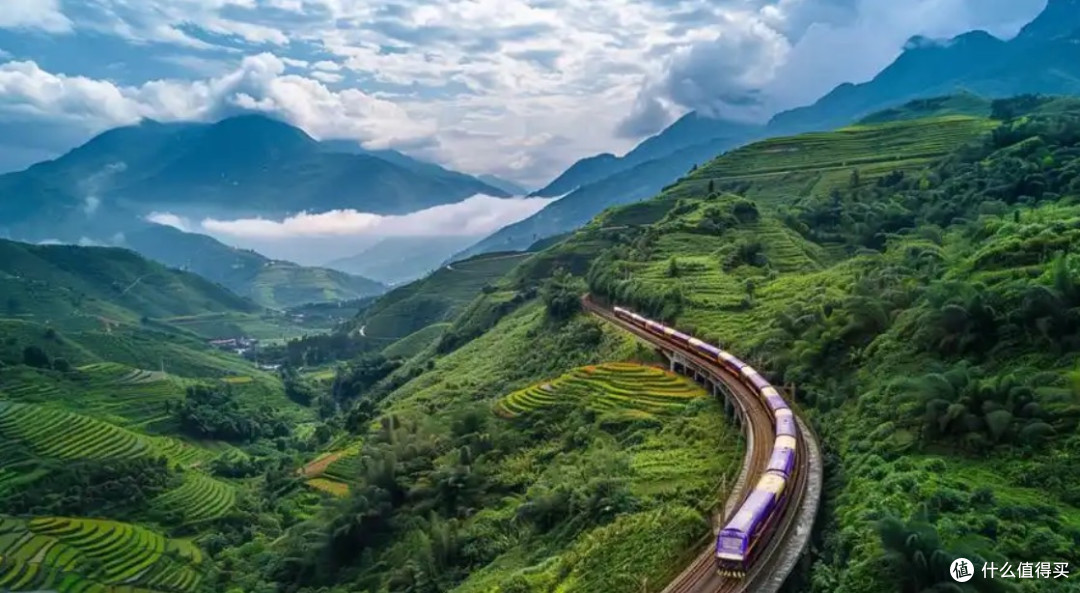 铁轨上的诗篇:火车旅行的深度体验