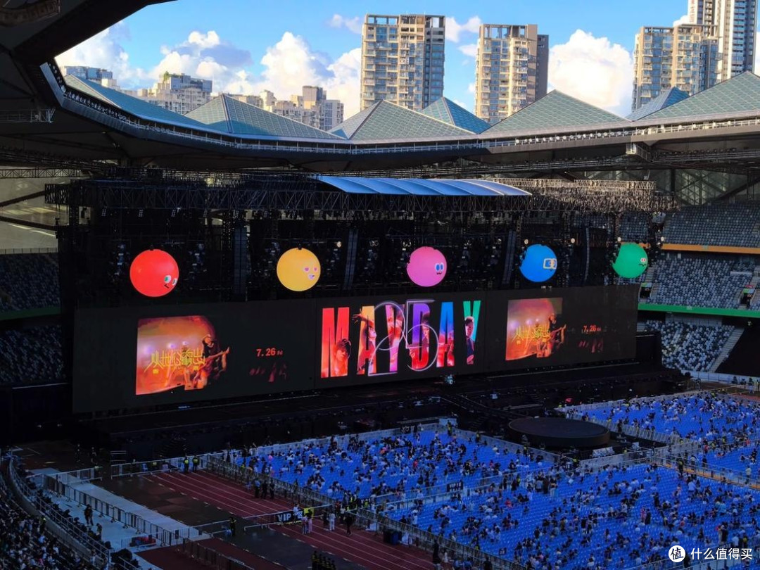鸟巢赴约五月天,万人合唱的治愈共鸣