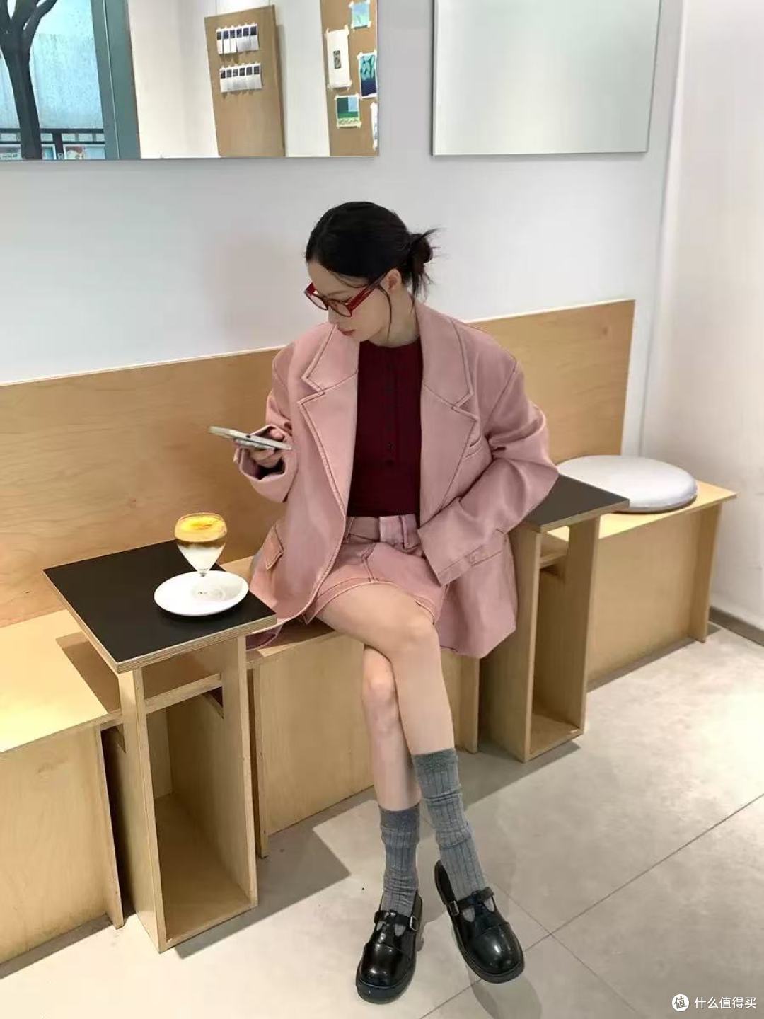 🍂秋日穿搭封神款｜被FTT这套粉色西装套装温柔到骨子里✨
