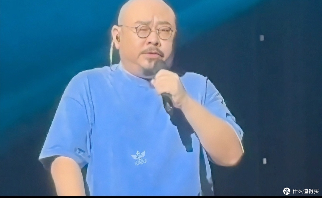 刀郎大连演唱会掀起万人大合唱