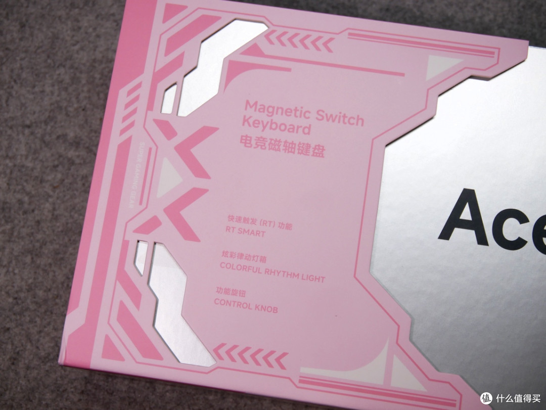 电竞少女心——粉泰山磁轴GT+迈从Ace 68 Turbo雾透粉磁轴键盘