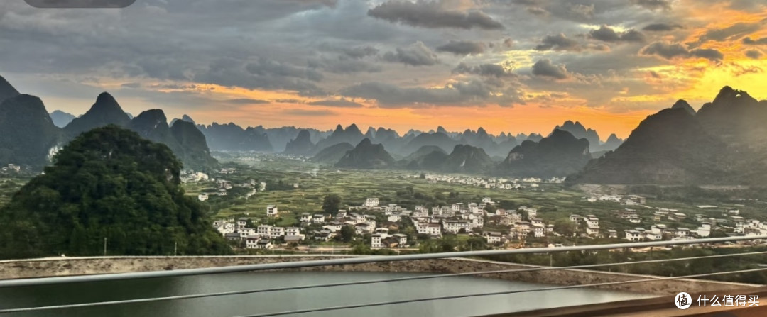 穿行桂林:喀斯特峰林的诗意旅程