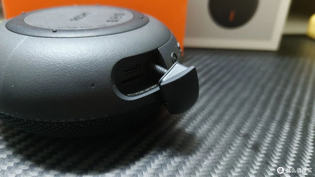 REDMI蓝牙音箱2,值得入手几点理由,确实香到离谱!