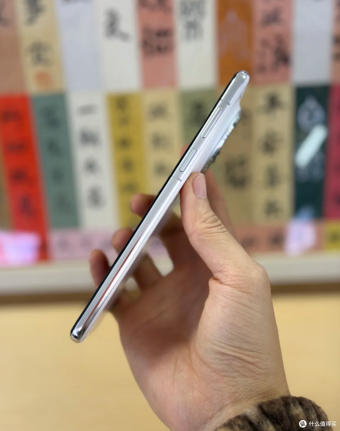 华为旗舰Mate70:512GB+麒麟9010+鸿蒙系统,高性价比值得入手!