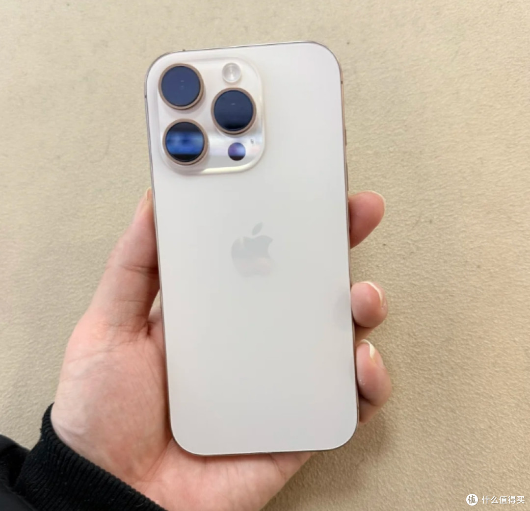 直降2200元，iPhone 16 Pro跌幅惊人，晚买的有福了！