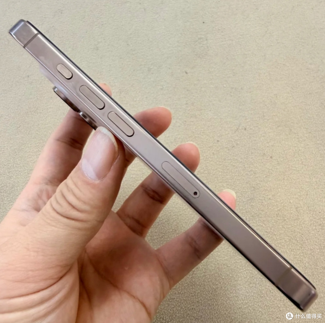 直降2200元，iPhone 16 Pro跌幅惊人，晚买的有福了！
