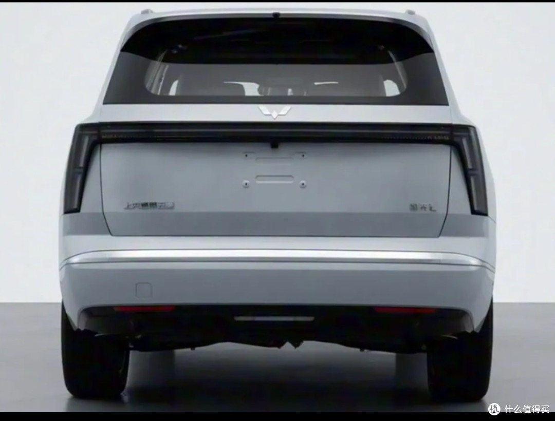 五菱造了一辆帅气SUV!车长4980mm仅5.9L油耗,比丰田威兰达省油