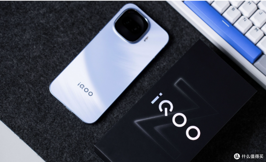 2000元档超强配置!骁龙8Gen5+7600mAh,iQOO游戏体验与续航评测