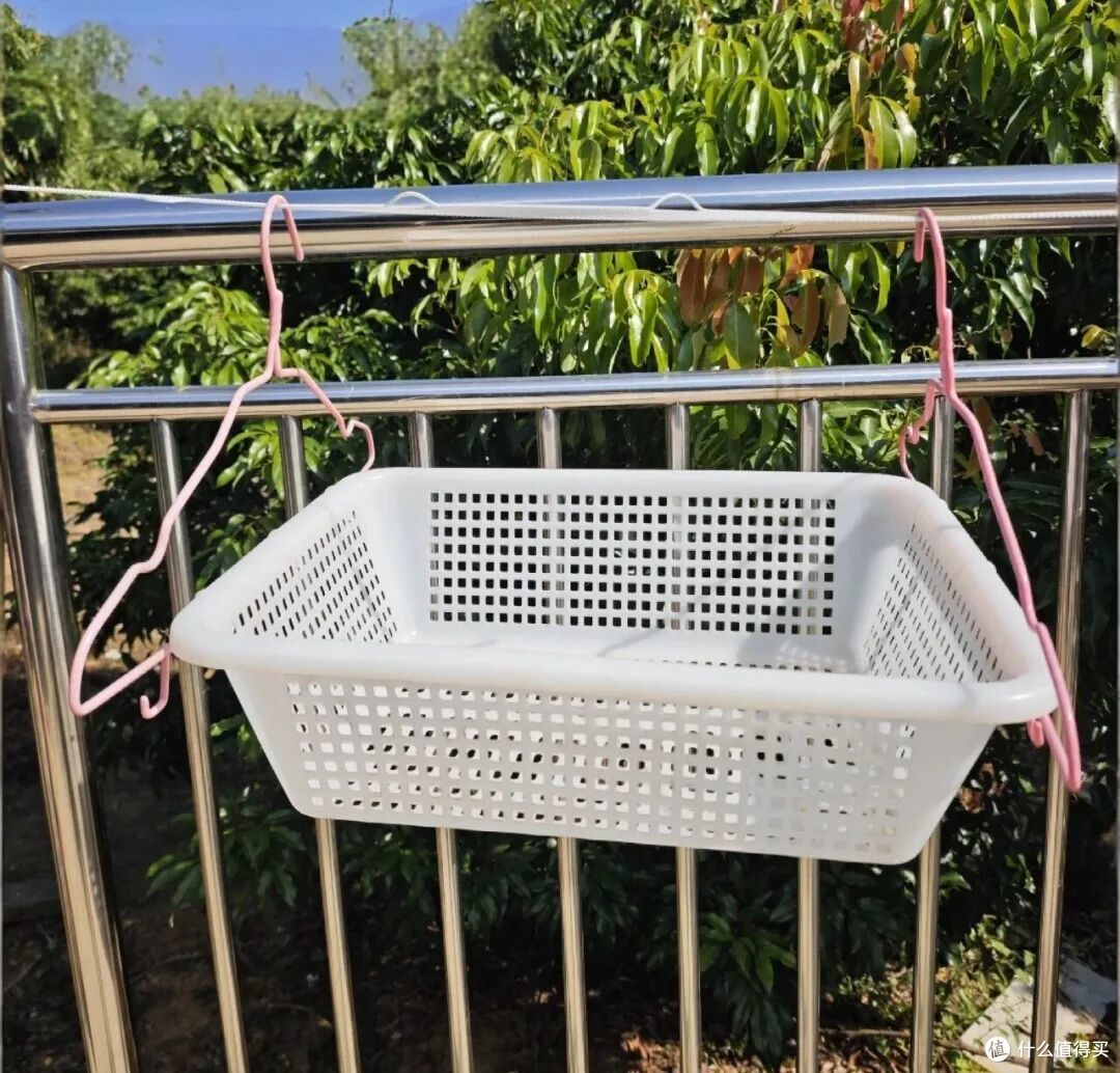 中年阿姨不愧是“生活鬼才”,打开思路后,很多东西都不用花钱买