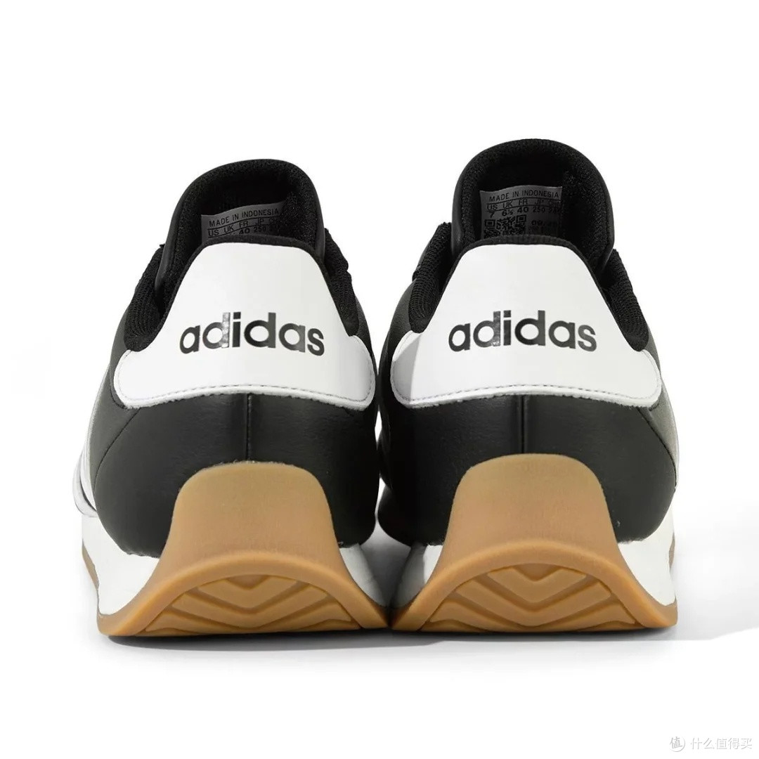adidas STADT薄底运动板鞋评测