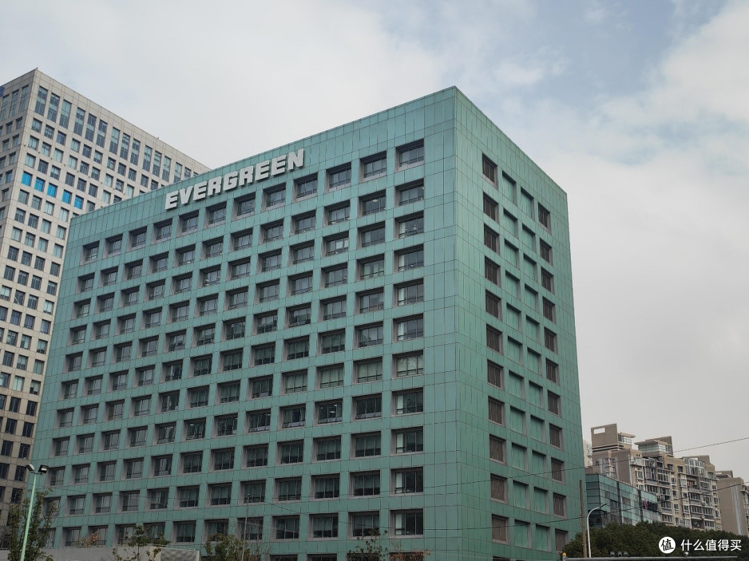 曾靠内地年赚112亿,却拒挂国旗、订单全送日韩,如今报应来了