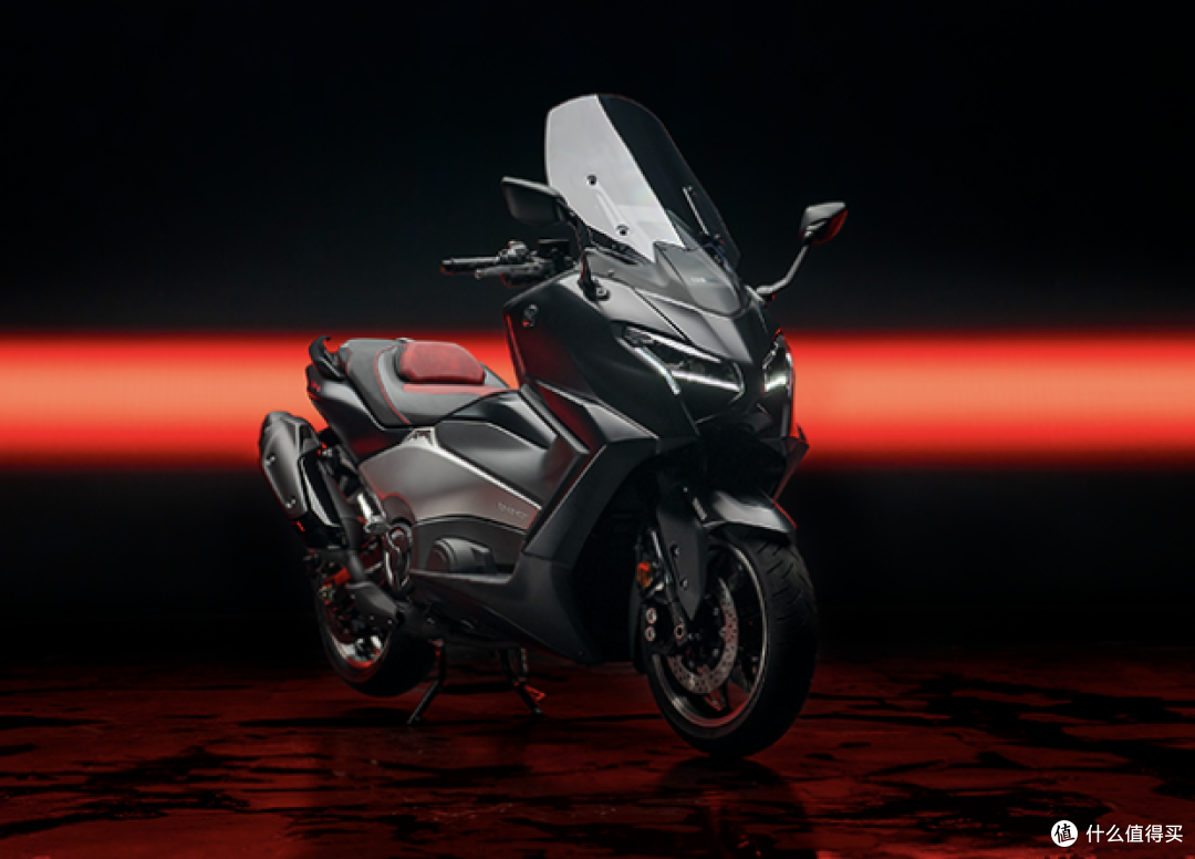 羊王再进化!26 款 雅马哈 TMAX 25 周年版上市,情怀直接拉满!