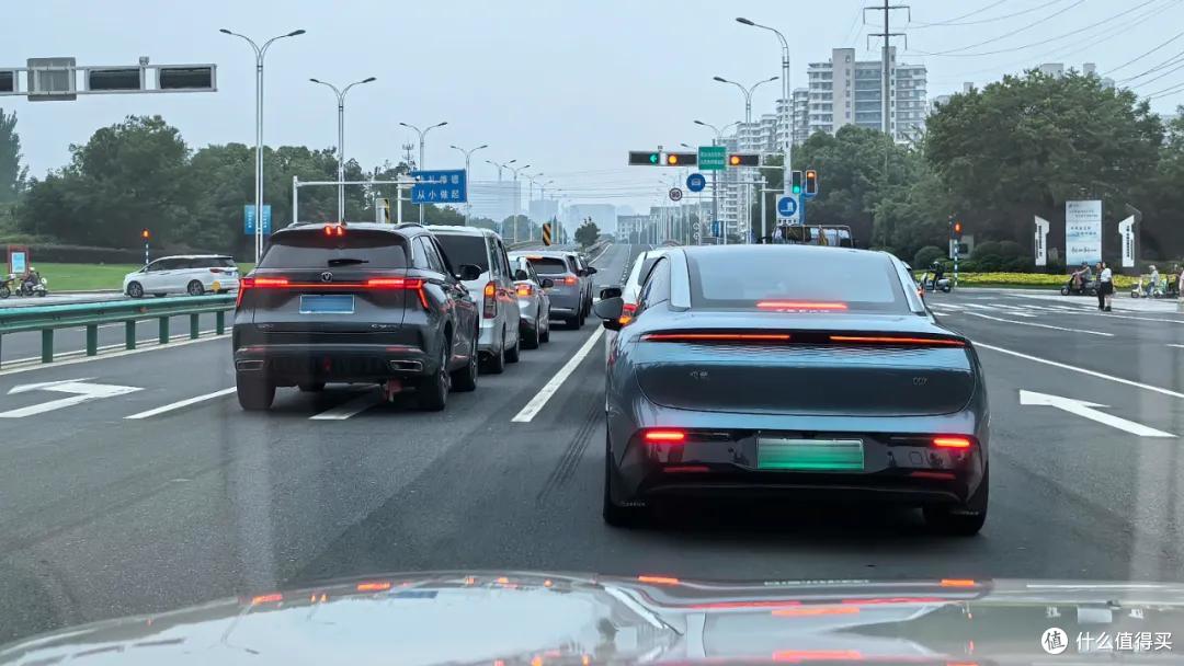 想买问界的朋友,先看看岚图FREE+,经过升级带来舒适的运动感