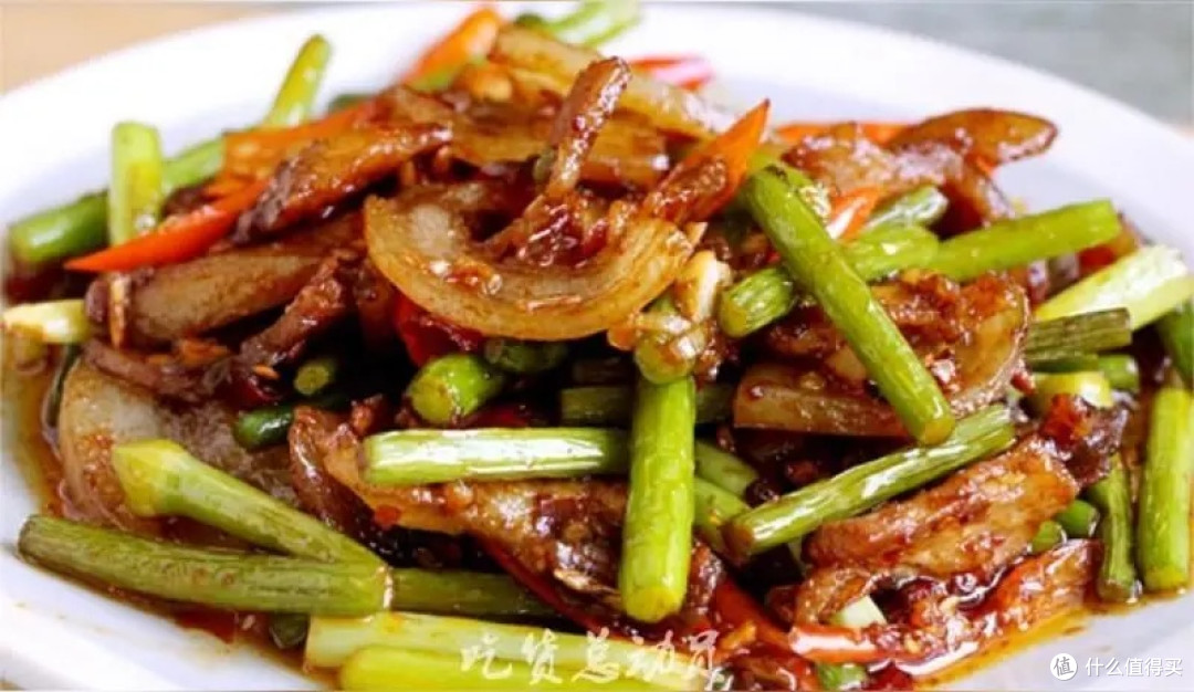 蒜台回锅肉：咸香下饭的家常魂