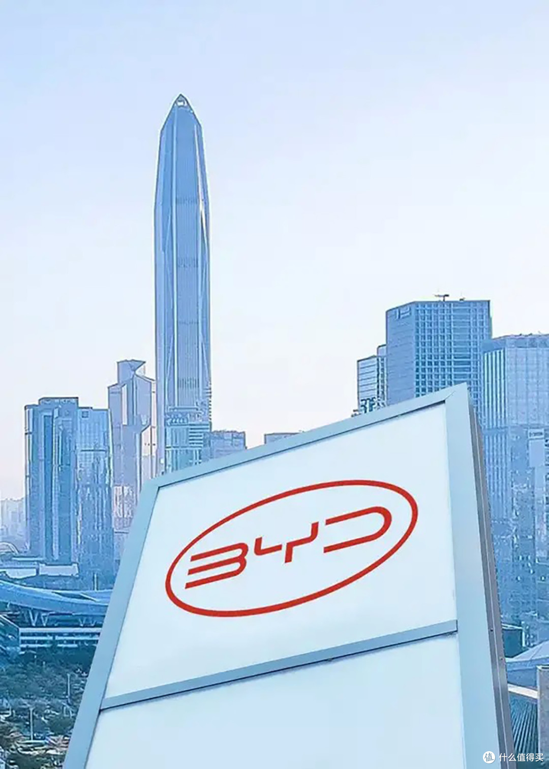 双线突破:比亚迪电池技术如何改变我们的出行未来