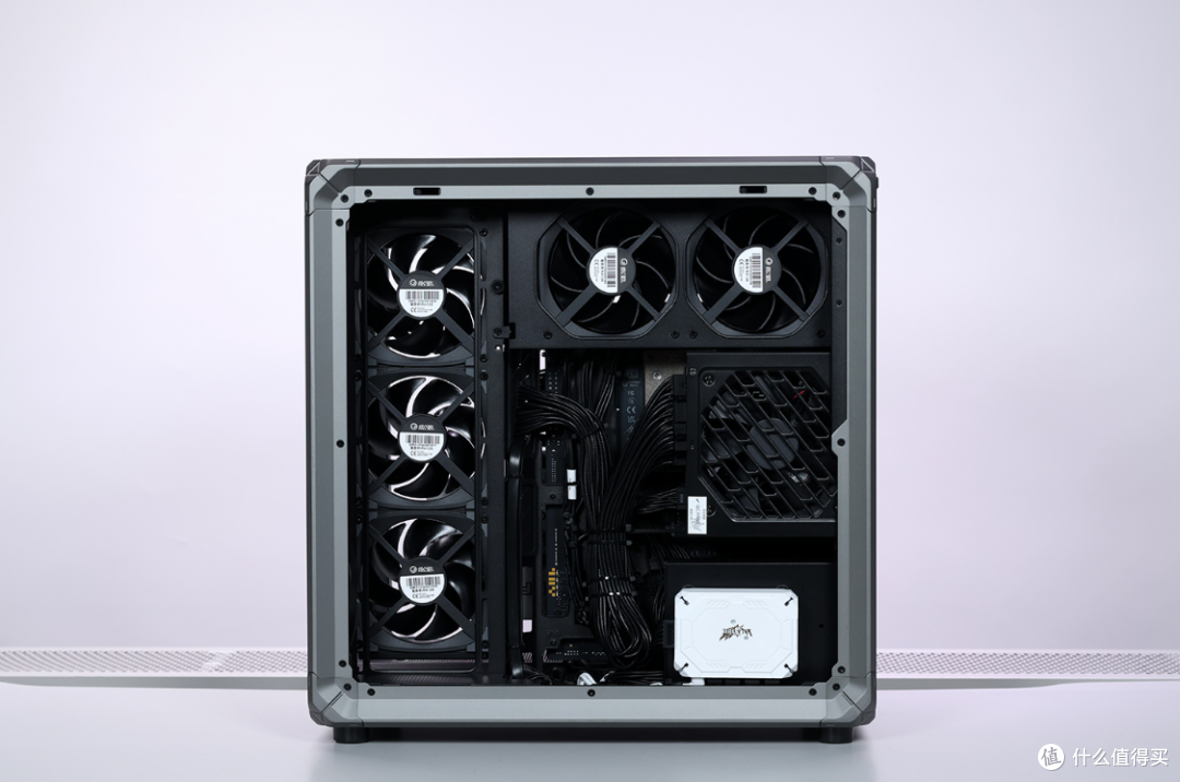 预算2.5W帮朋友装台高配主机:9800X3D+5080名人堂+乔思伯X400PRO