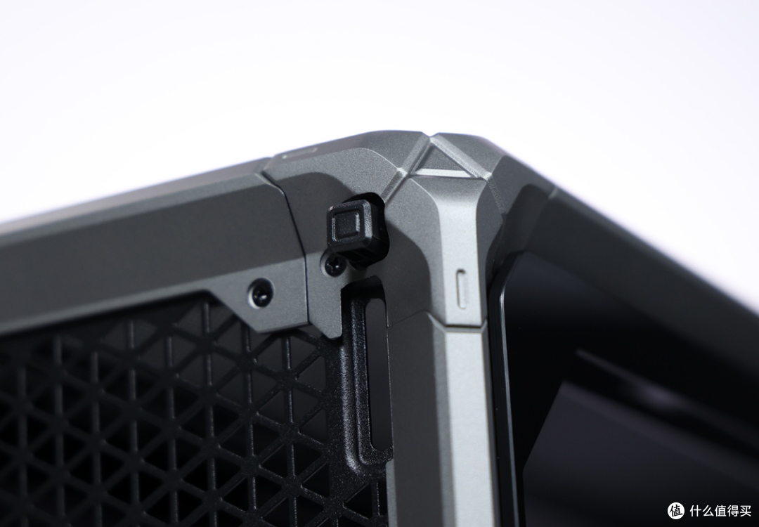 预算2.5W帮朋友装台高配主机:9800X3D+5080名人堂+乔思伯X400PRO