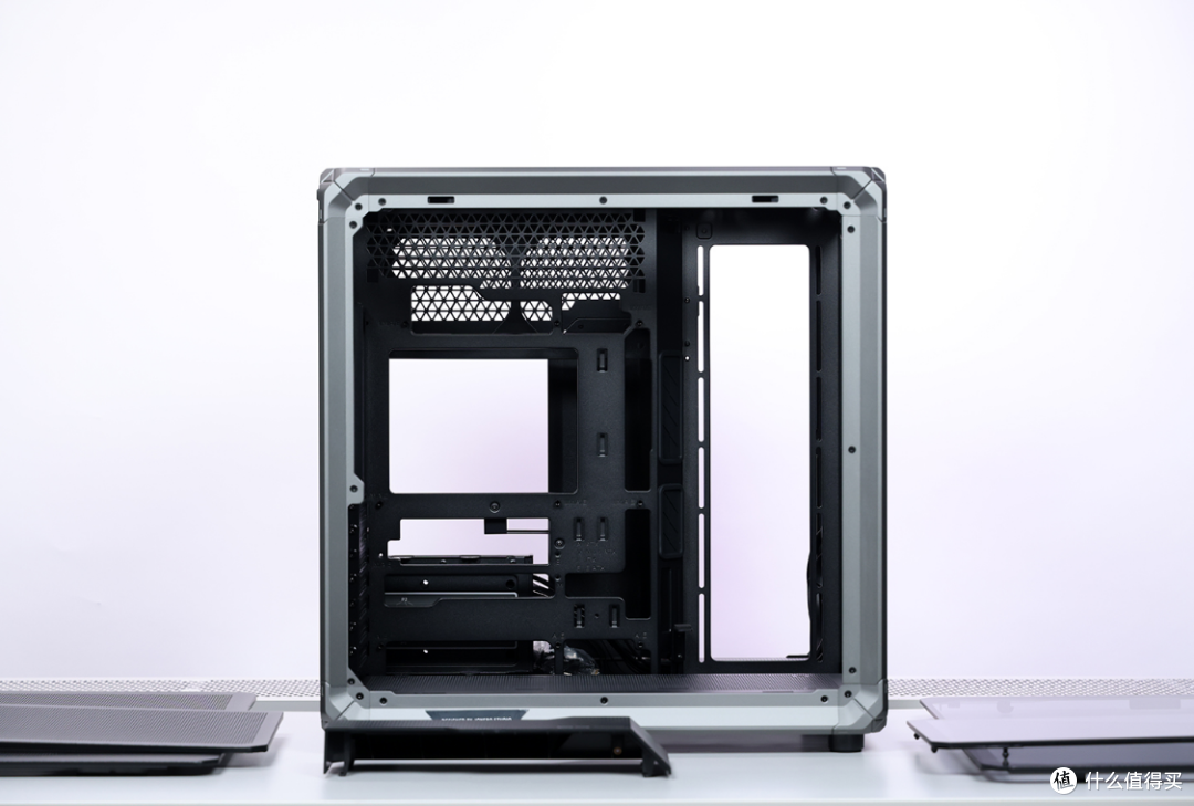 预算2.5W帮朋友装台高配主机:9800X3D+5080名人堂+乔思伯X400PRO