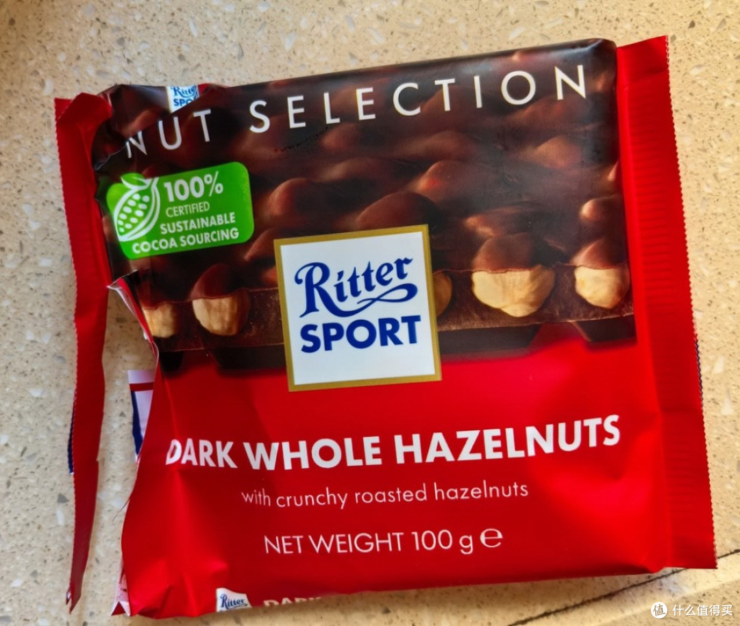 榛情年味:RITTER SPORT全榛子黑巧克力的新春飨宴。