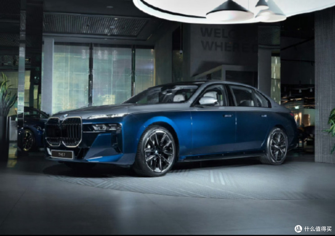 全新宝马740 限量款，配专属标识，搭载3.0T+8AT,豪华感十足！