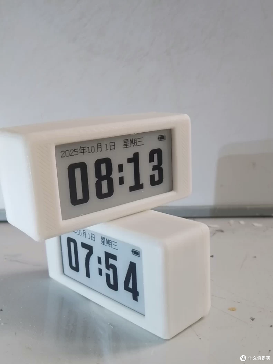 10.8元捡漏墨水屏时钟,某鱼大佬手搓!据称能达到6个月的续航
