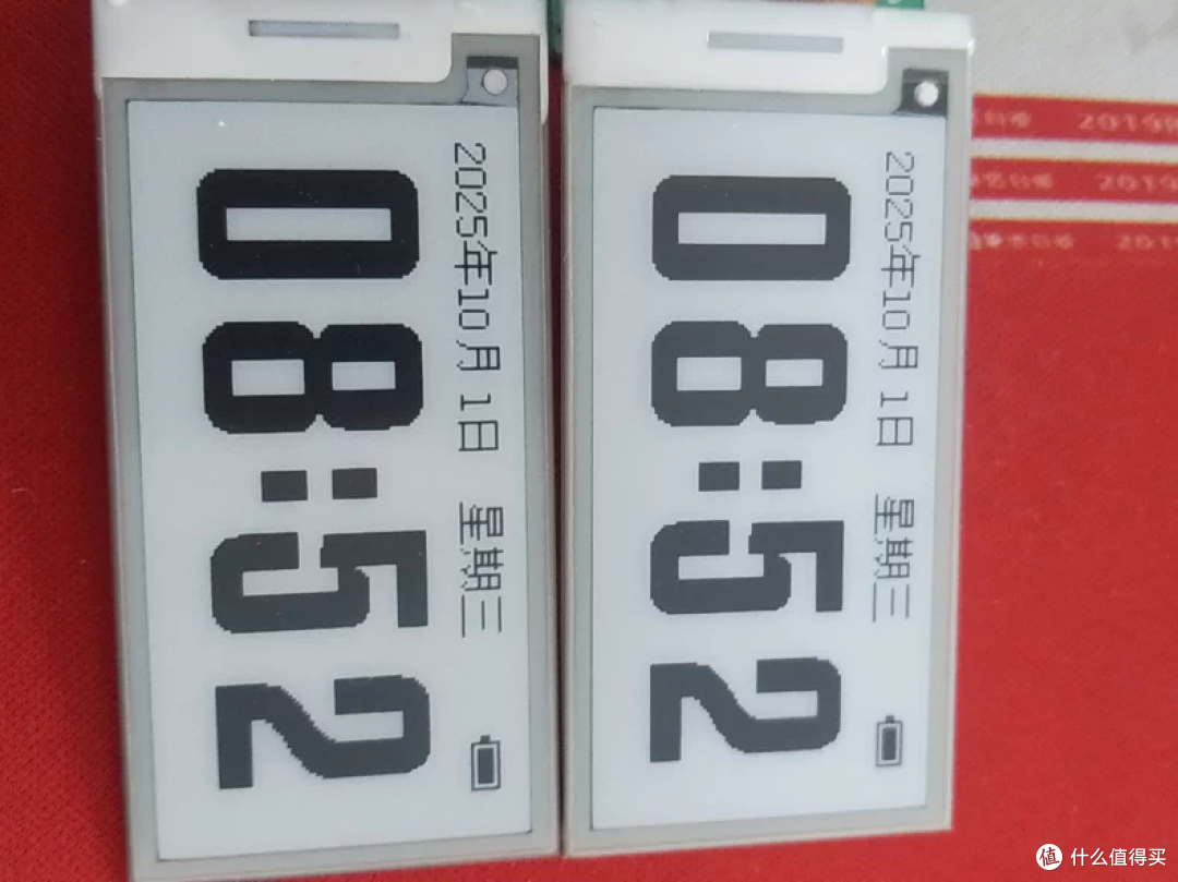 10.8元捡漏墨水屏时钟,某鱼大佬手搓!据称能达到6个月的续航