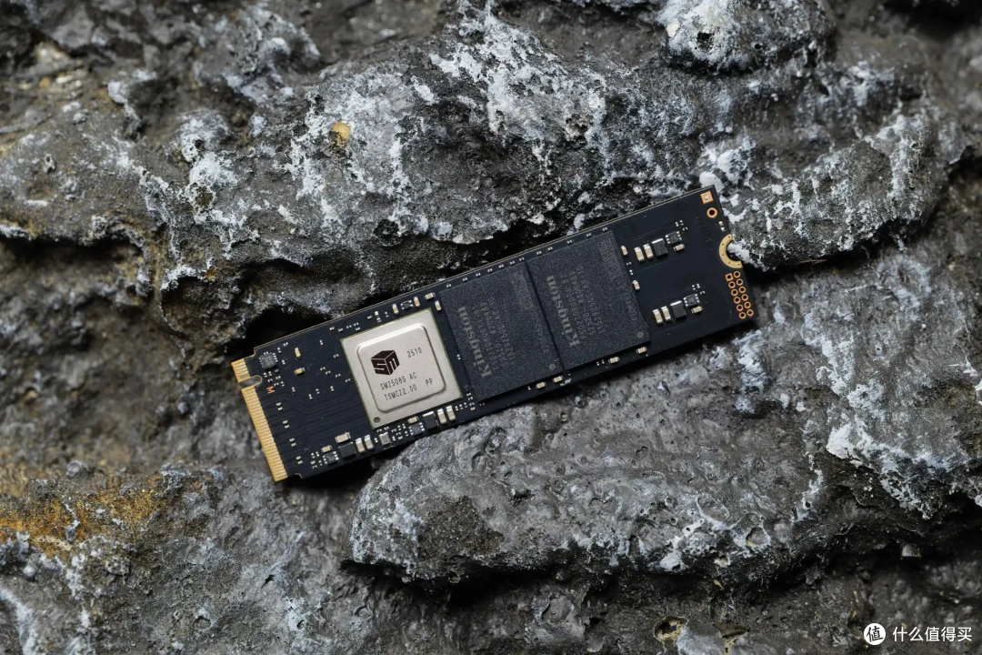 国内首测,8TB SSD满血狂飙:金士顿FURY Renegade G5深入评测