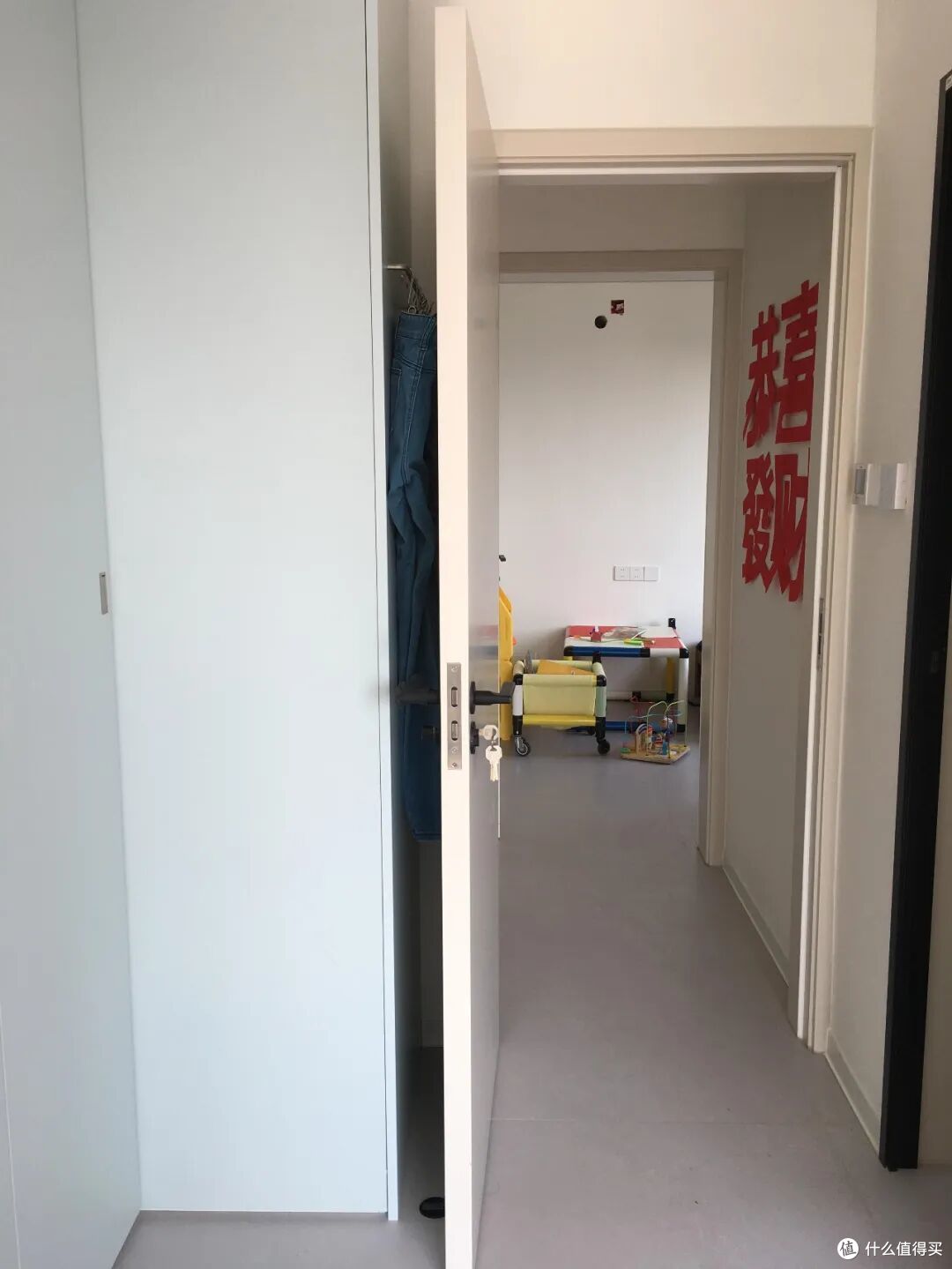 果然年轻人是懂收纳的!以前看不上的边角,居然全是“宝藏空间”