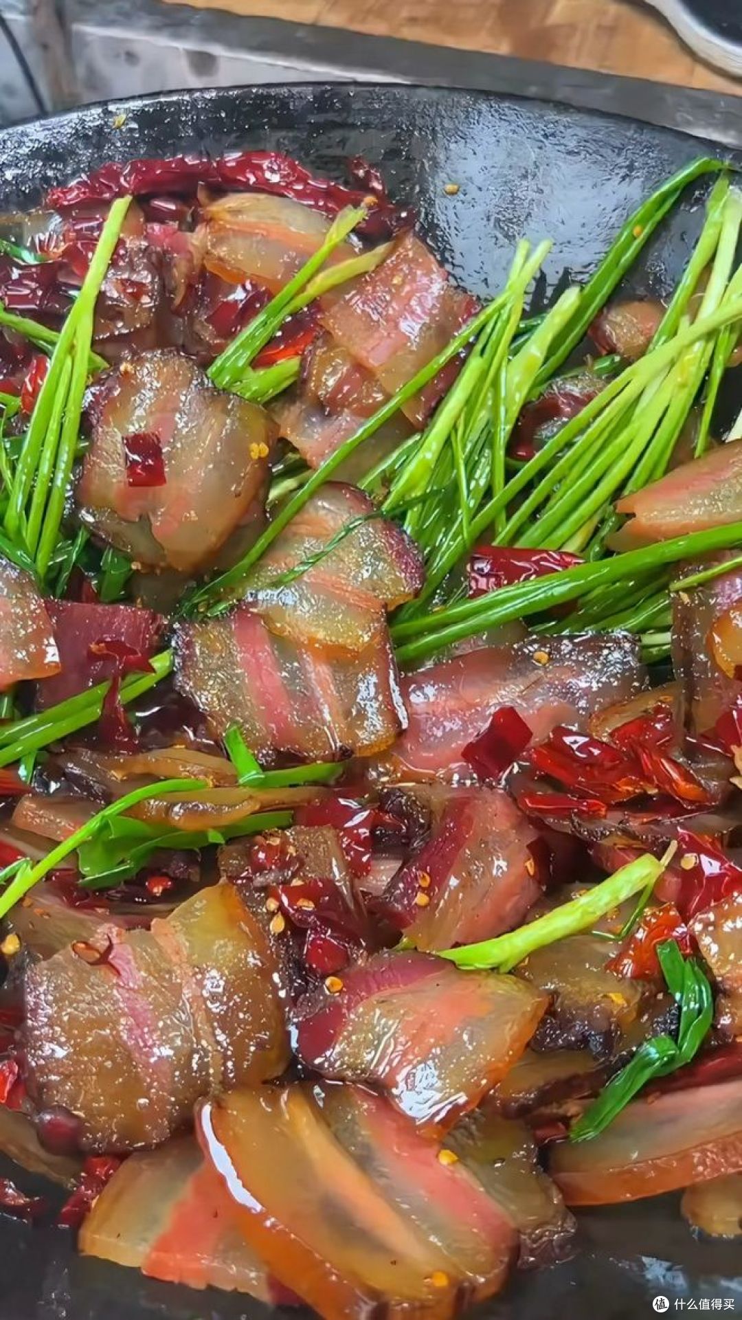 自家晒的腊肉怎样煮才好吃呢?这招真不错!