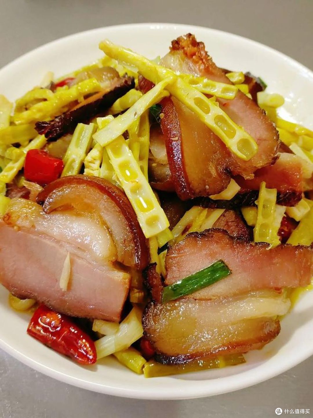 自家晒的腊肉怎样煮才好吃呢?这招真不错!