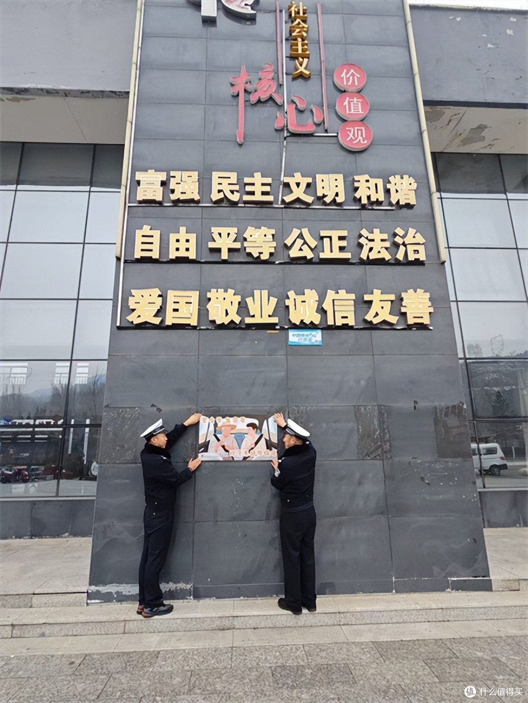 护航春运 山西高速交警筑牢客运交通安全防线