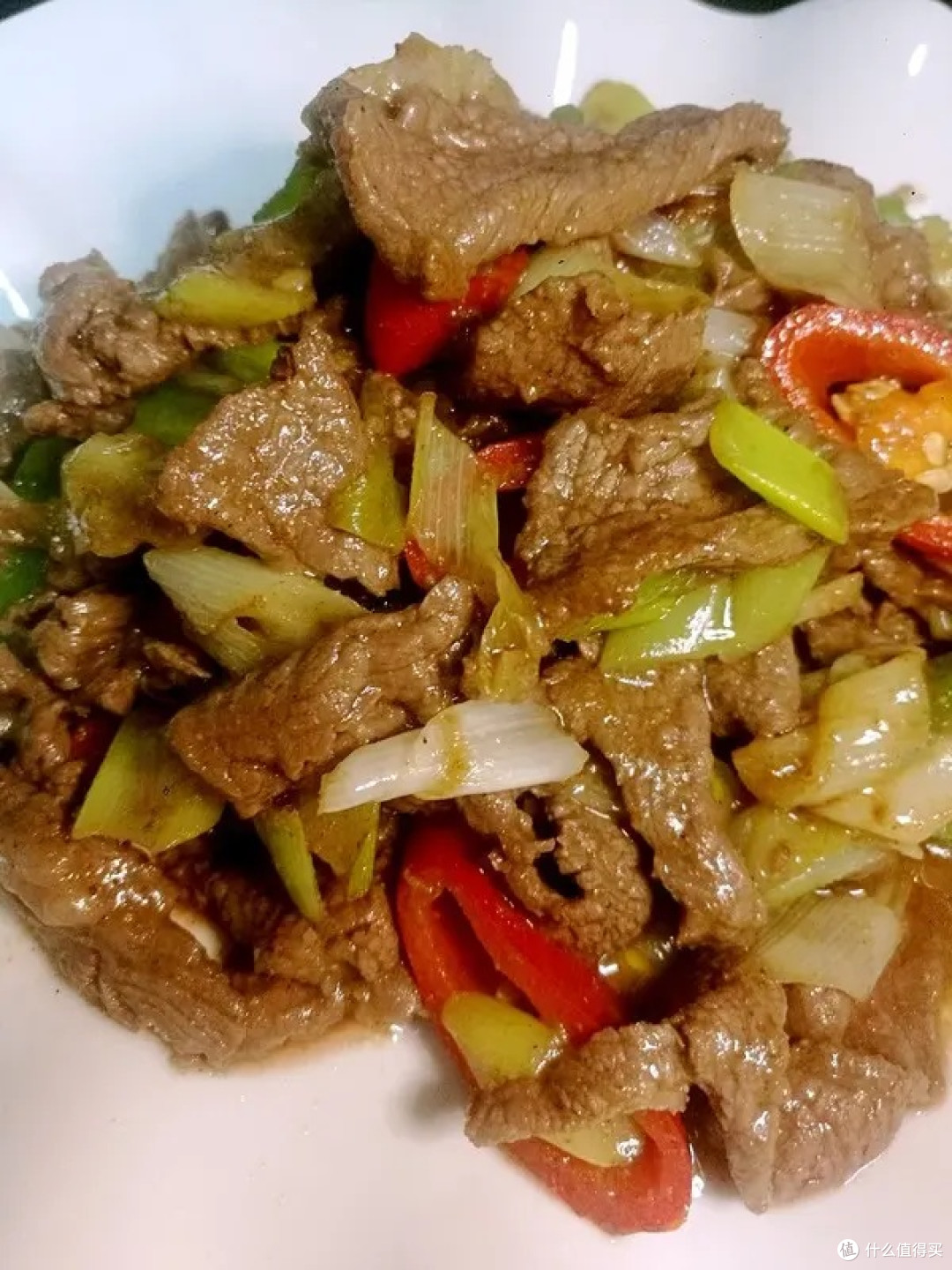 大葱牛肉：锅气里的鲜香绝配