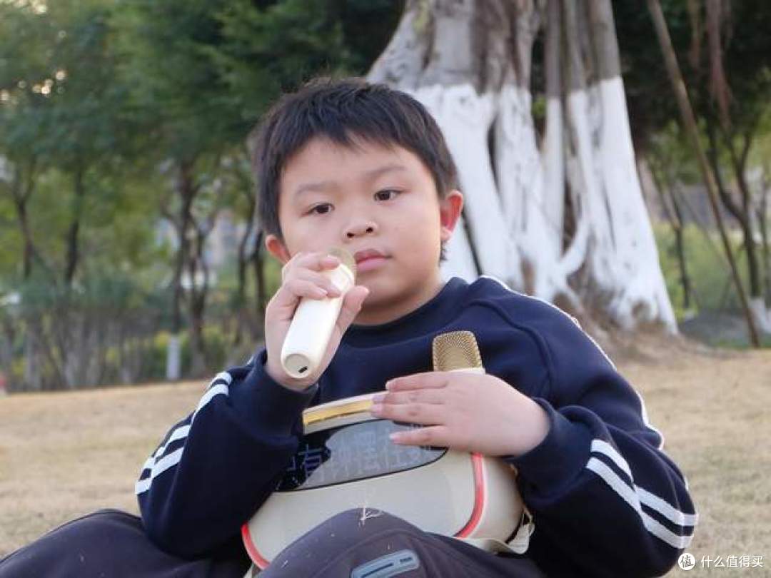 把移动 KTV 揣进背包,雅兰仕 K31蓝牙音箱户外 K 歌太爽了!