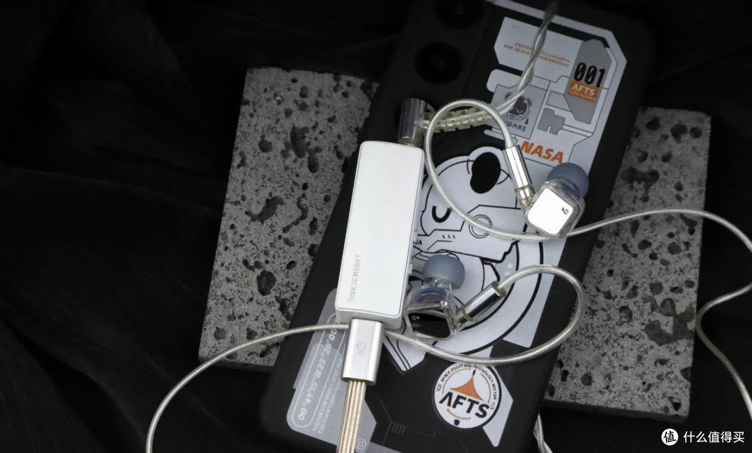 具有真空管音频设备的声音风格?评声音记忆SA500便携解码耳放