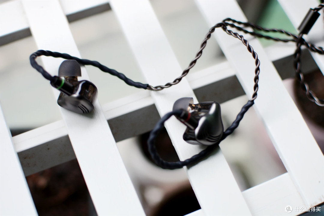 百元HiFi新标杆!西圣入耳式HiFi有线耳机凭借一己之力独占鳌头