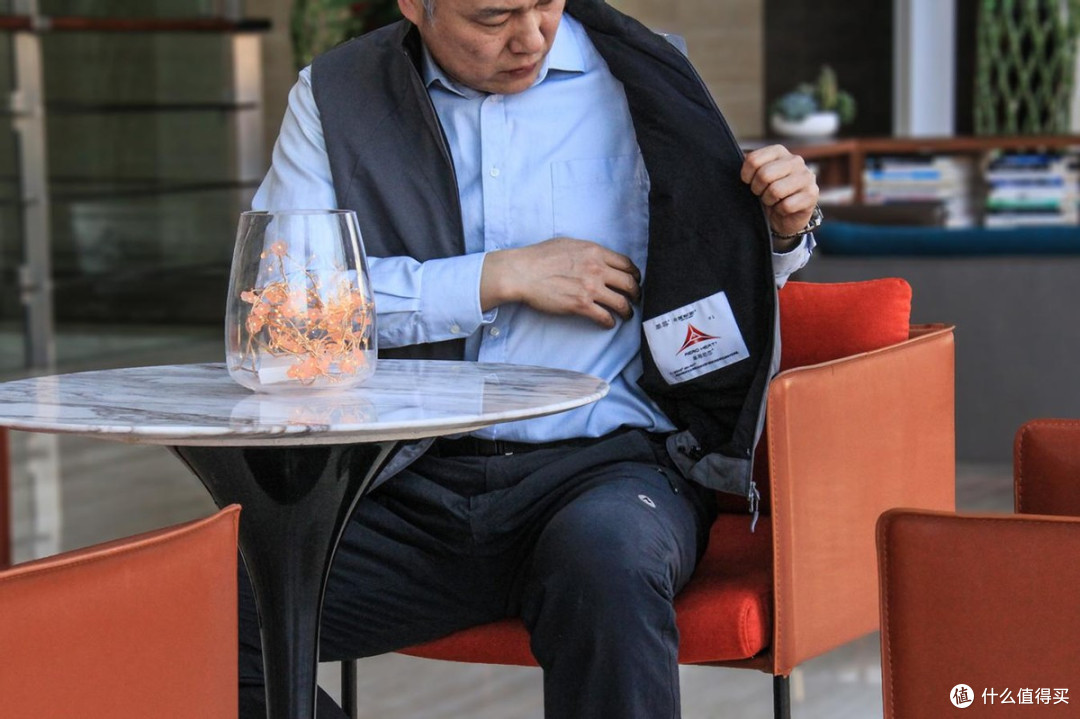 背心哦背心,不但背靠背,更能心连心:单导C60棉背心