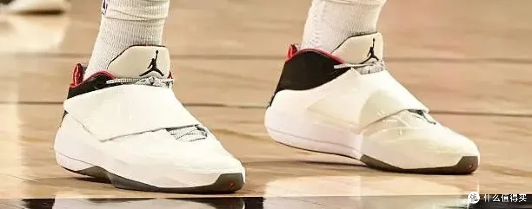 【NBA每日上脚】大结局了?迪子用顶配鞋锁死库里!