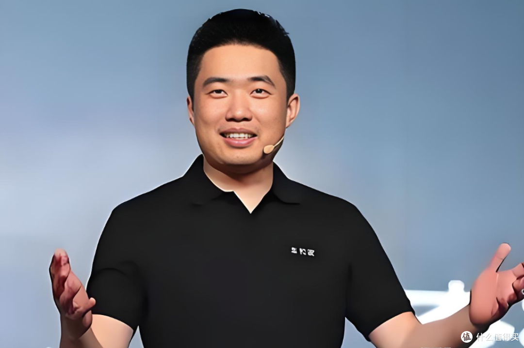 李想临时开2小时会，全程不谈卖车只吹AI，直言必做机器人！