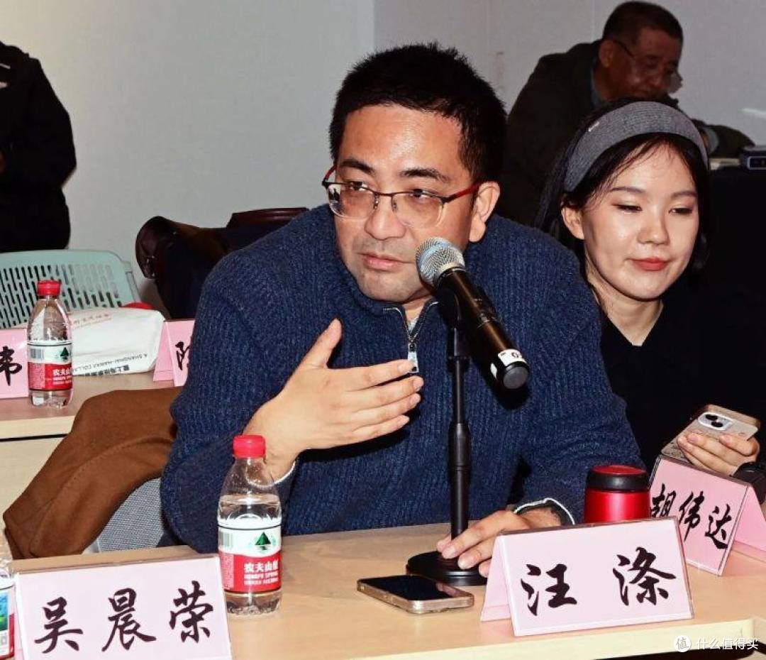 抽象唯一,中美抽象艺术交流展在上海隆重举行