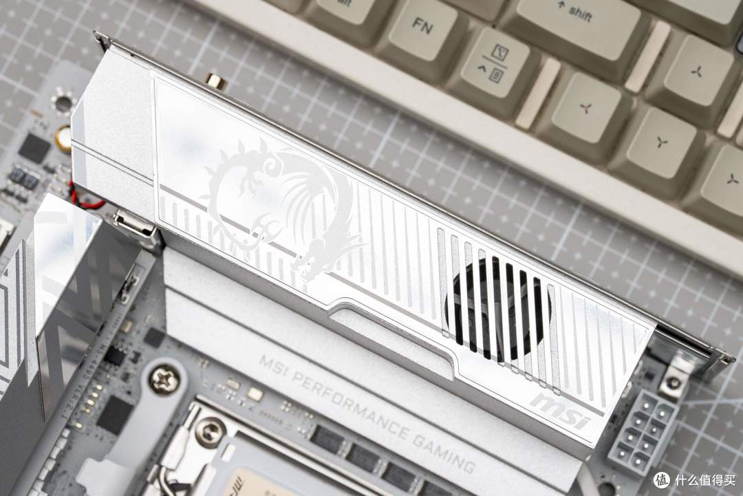 超频性能提升 20%,微星MPG X870I EDGE TI EVO WIFI主板装机分享