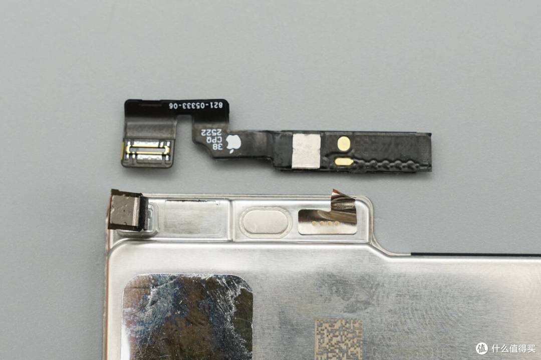 iPhone Air手机内置钢壳叠片电池揭秘！
