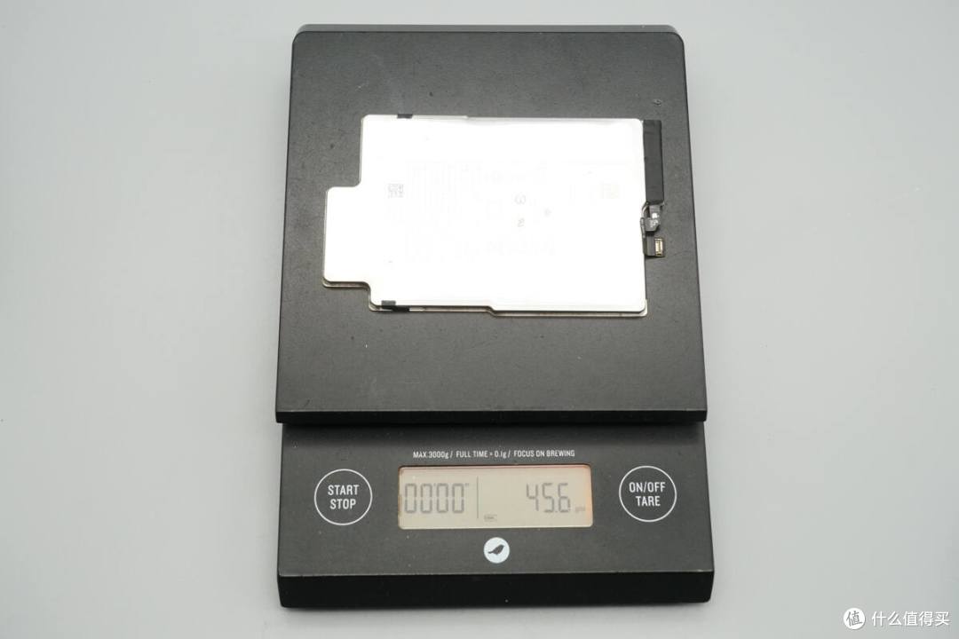 iPhone Air手机内置钢壳叠片电池揭秘！