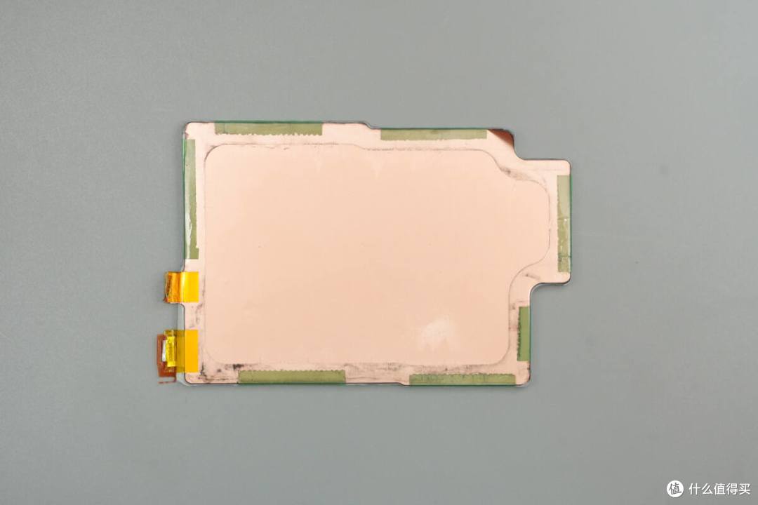 iPhone Air手机内置钢壳叠片电池揭秘！