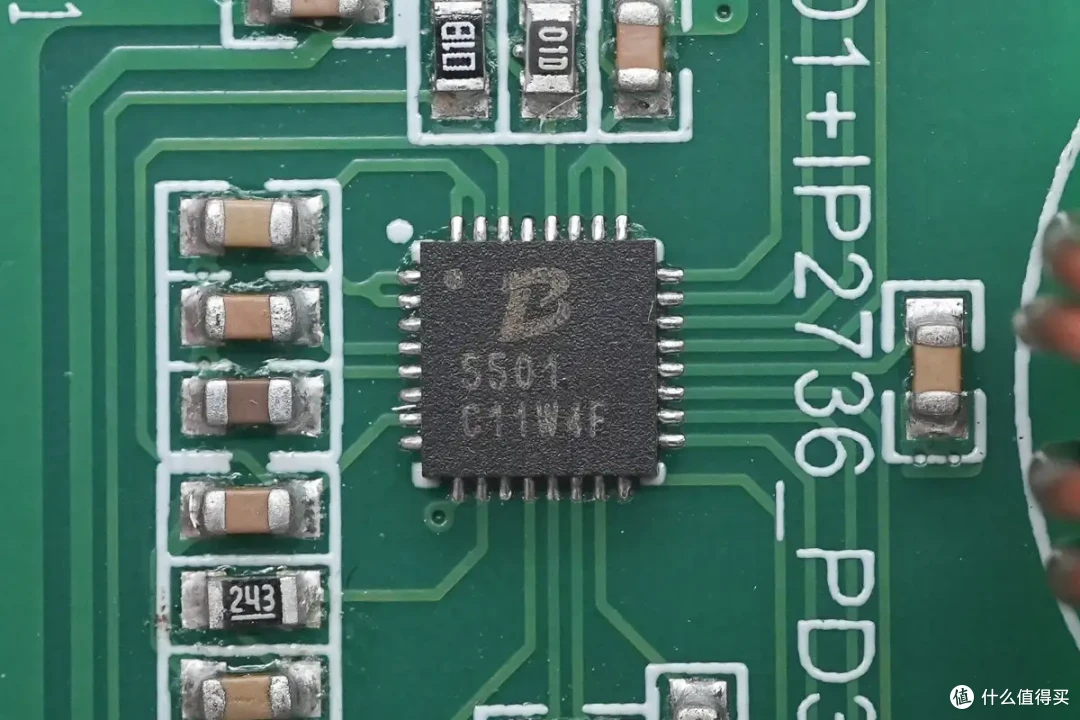 外围精简!支持PD3.1 140W大功率输出!PowerPi D140C快充评测