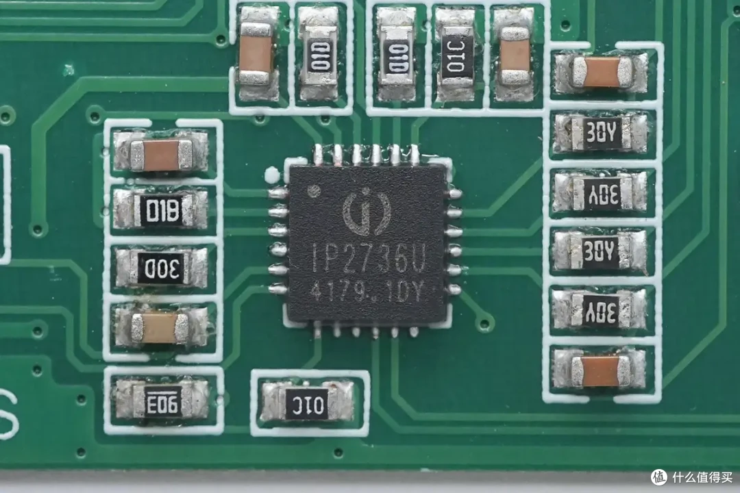外围精简!支持PD3.1 140W大功率输出!PowerPi D140C快充评测
