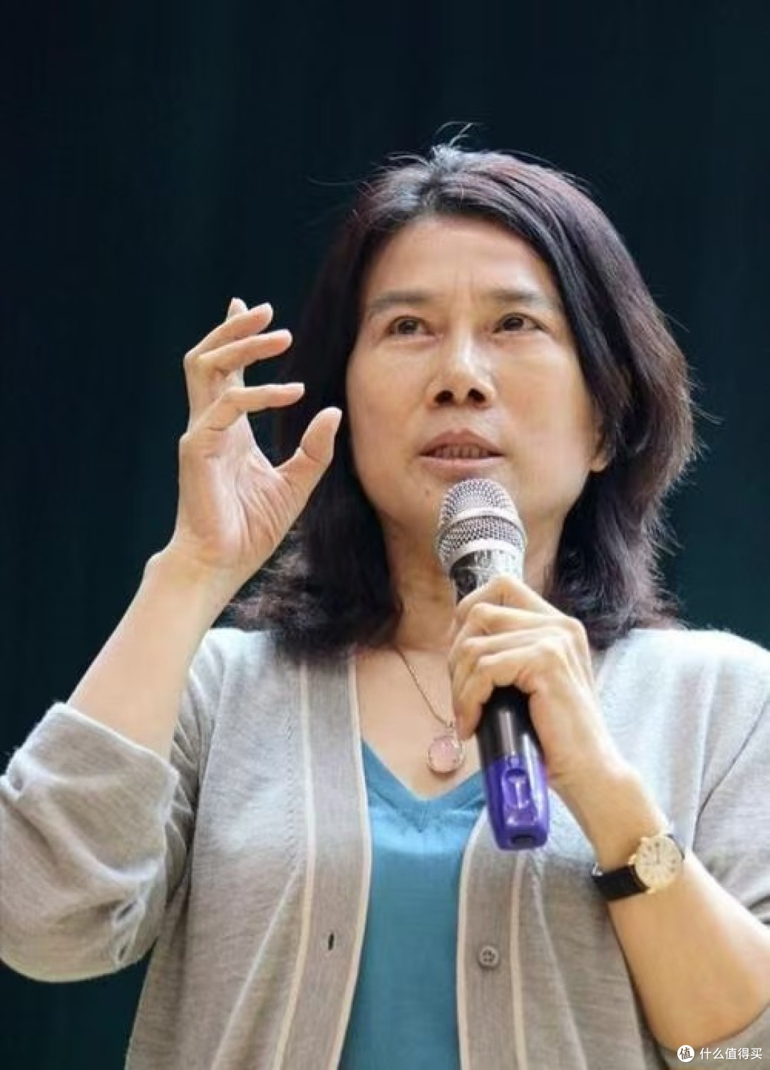 董明珠卸任:争议背后的付出