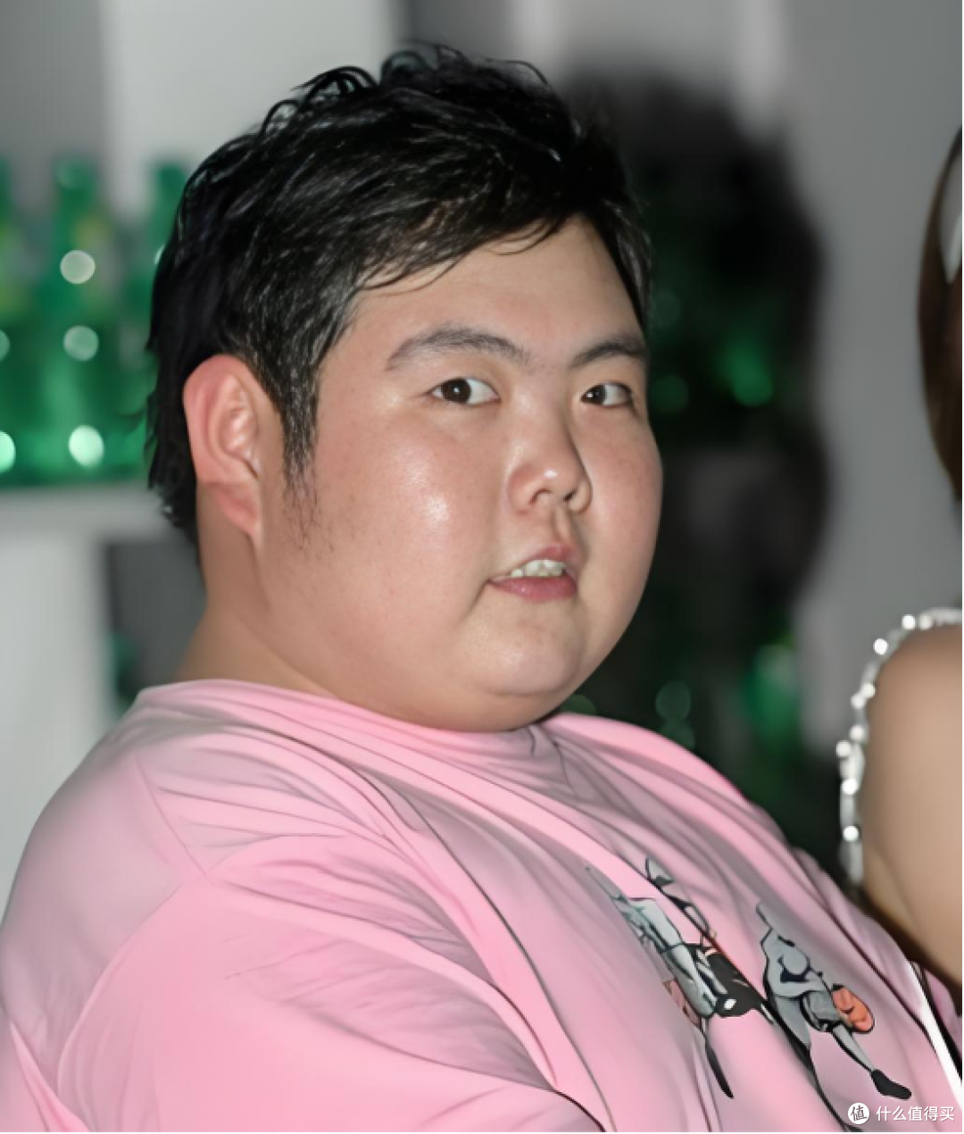 初代网红小胖彻底隐退:结婚生女瘦30斤,送娃买菜和普通人没两样