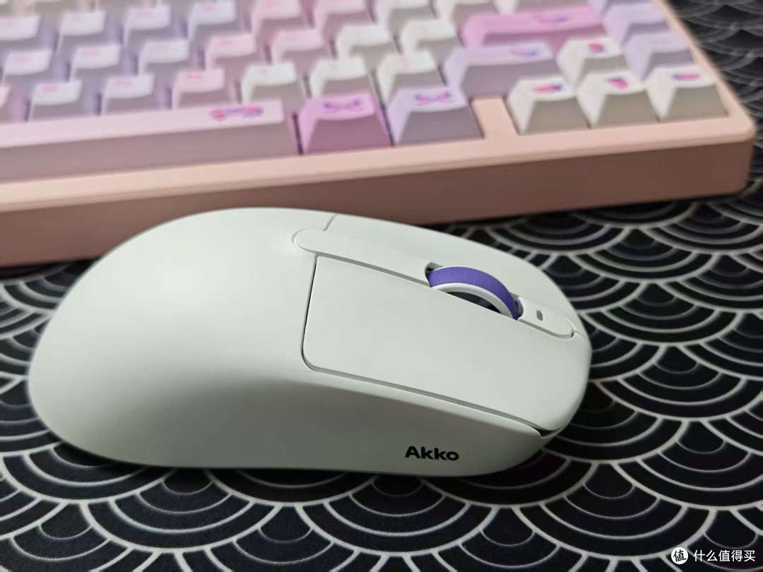 还在找好鼠标?Akko 灵动 V9 Ultra 一试就爱!